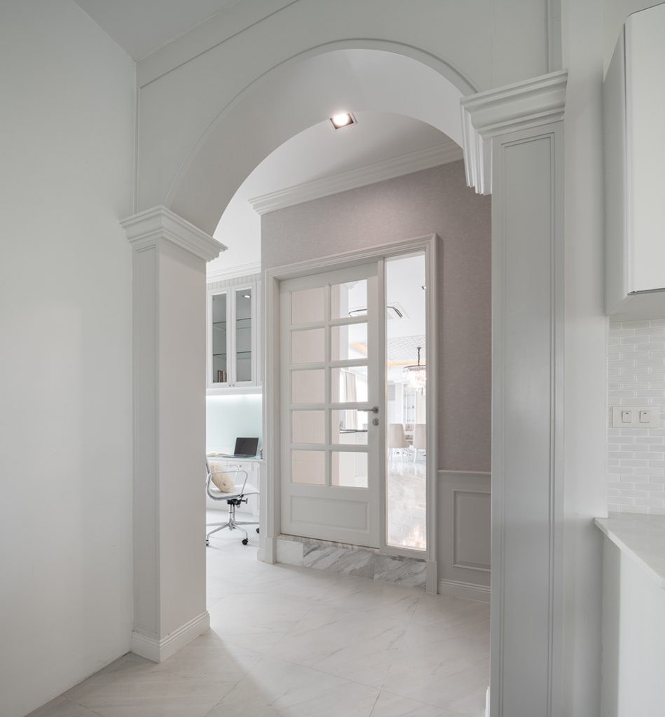 รับตกแต่งภายใน โถงทางเดิน Arch design | Hallway interior design classic modern Thailand
