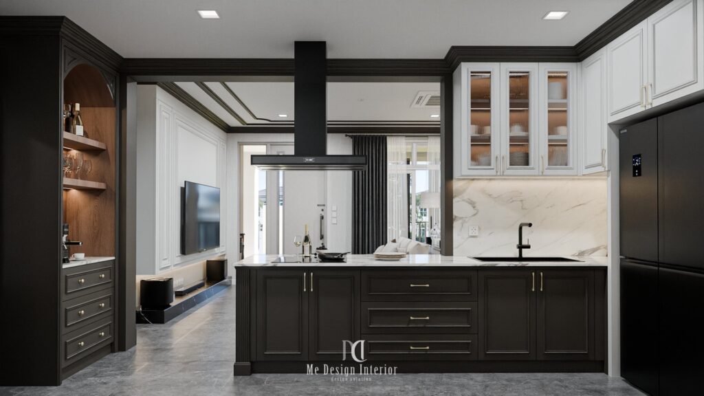 ออกแบบครัวสไตล์ Modern Classic พร้อม island และ built-in cabinetry โดย Medesign Interior